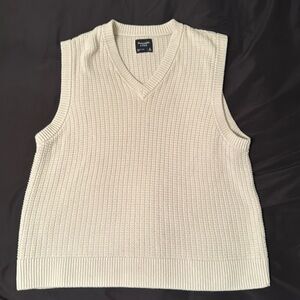 Abercrombie and Fitch sweater vest cream colored
